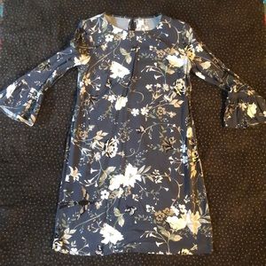 Old Navy Flutter Sleeve Shift dress